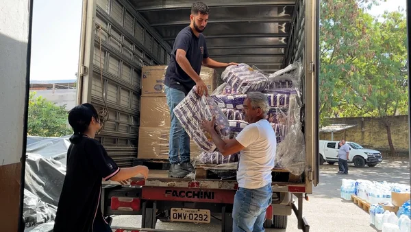 Governo de Minas envia uma tonelada de materiais produzidos por presos para o Rio Grande do Sul