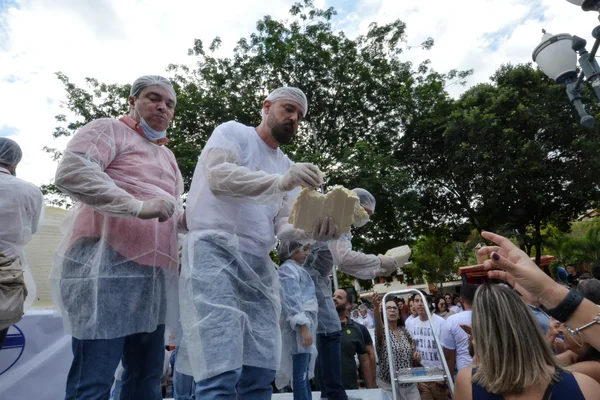 Minas Gerais bate novamente o recorde de maior queijo do mundo