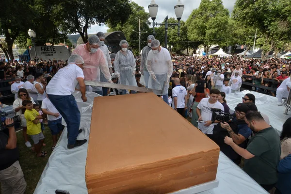 Minas Gerais bate novamente o recorde de maior queijo do mundo