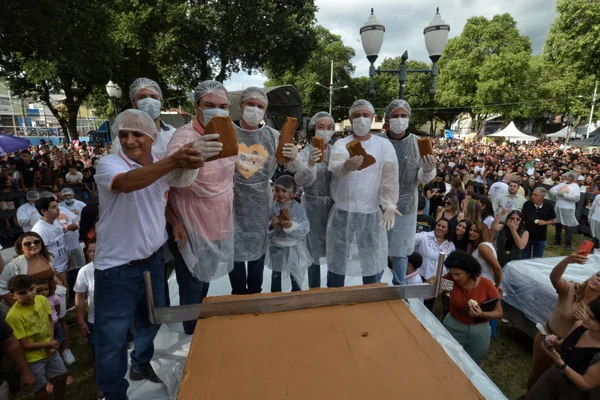 Minas Gerais bate novamente o recorde de maior queijo do mundo