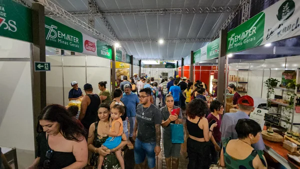 Feiras livres impulsionam a geração de renda da agricultura familiar em Minas Gerais