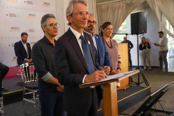 Governo de Minas assina acordo com a França para fortalecimento da agenda climática no estado
