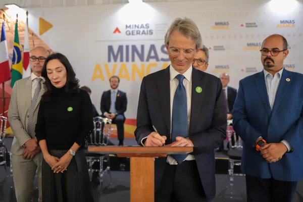 Governo de Minas assina acordo com a França para fortalecimento da agenda climática no estado