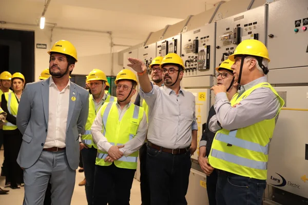 Governo de Minas e Cemig entregam 100ª subestação do Mais Energia e beneficiam 600 mil pessoas na RMBH