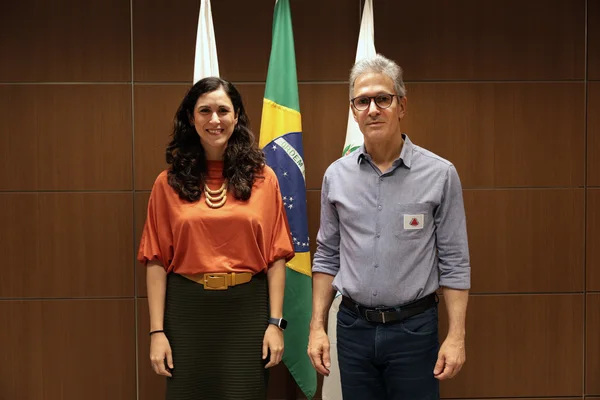 Posse da secretária Camila Neves