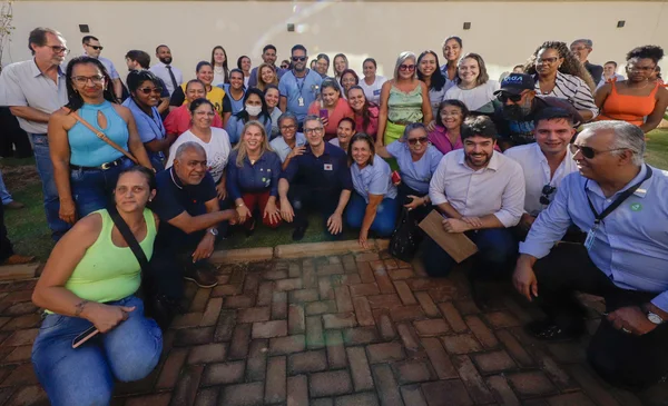Governador vistoria construção de nova Unidade Básica de Saúde em Araporã