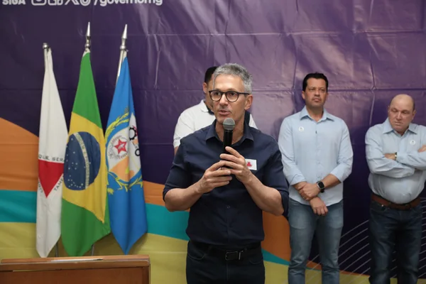 Governador vistoria construção de nova Unidade Básica de Saúde em Araporã