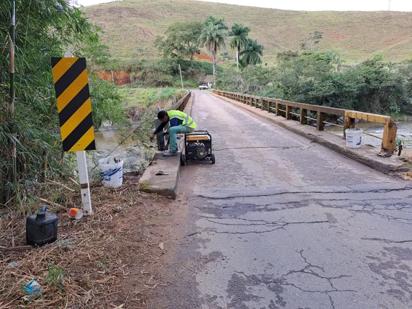 Ponte na AMG-3055, em Belmiro Braga