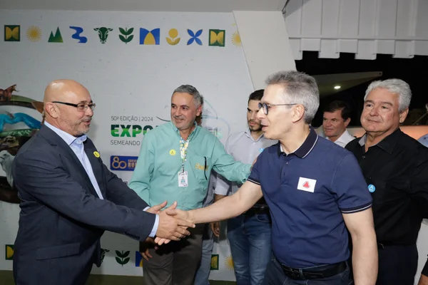 Governador encerra série de compromissos no Norte de Minas na Expomontes