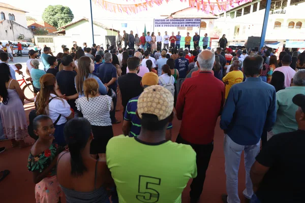 Governador encerra série de compromissos no Norte de Minas na Expomontes 