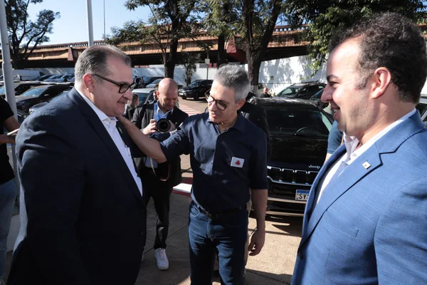 Governo de Minas acompanha entrega de novas locomotivas que vão atuar no sistema ferroviário do estado