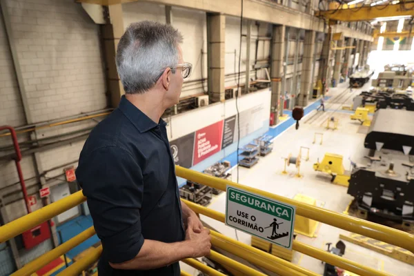 Governo de Minas acompanha entrega de novas locomotivas que vão atuar no sistema ferroviário do estado