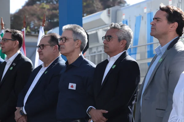 Governo de Minas acompanha entrega de novas locomotivas que vão atuar no sistema ferroviário do estado