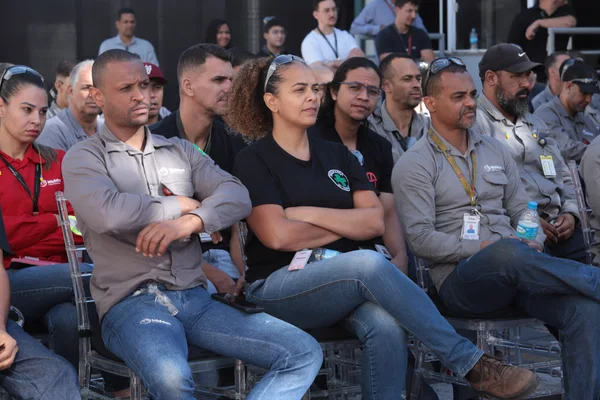 Governo de Minas acompanha entrega de novas locomotivas que vão atuar no sistema ferroviário do estado