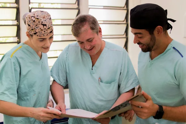Mutirões de cirurgia plástica da Fhemig atendem demanda reprimida pela pandemia e resgatam autoestima de pacientes