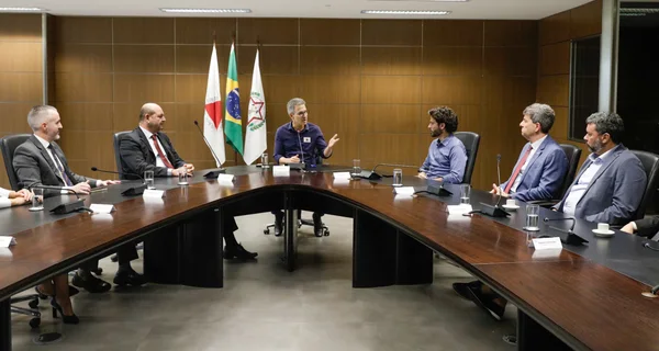 Governo de Minas e Defensoria Pública da União firmam acordo em defesa de pessoas com doenças raras