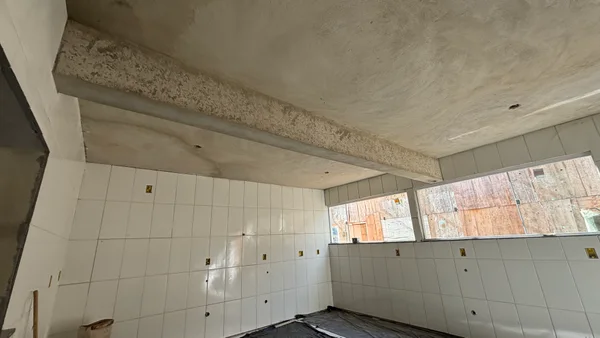 Vice-governador vistoria obras de escola estadual em Maripá de Minas