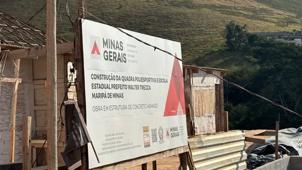 Vice-governador vistoria obras de escola estadual em Maripá de Minas