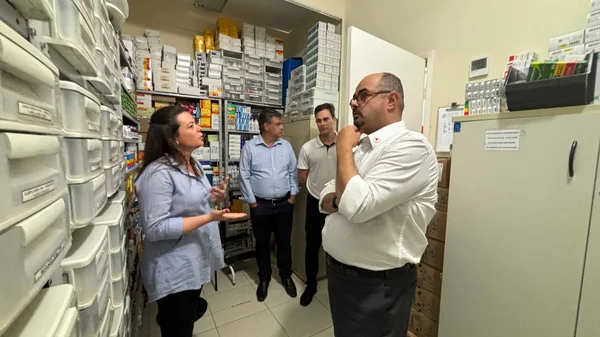 Vice-governador vistoria obras de escola estadual em Maripá de Minas