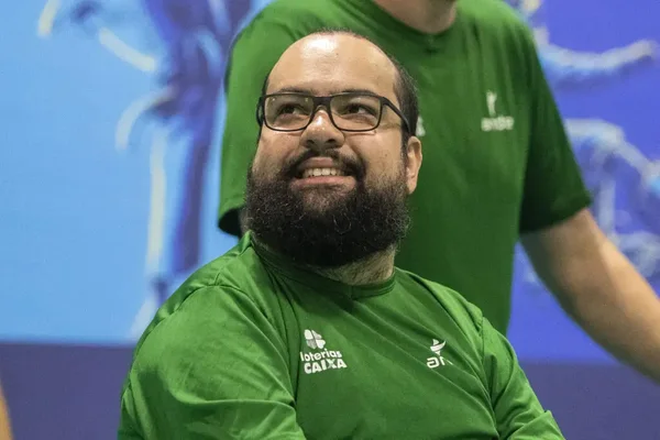 Mateus Rodrigues Carvalho é atleta da bocha paralímpica