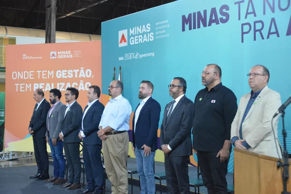Governo de Minas assina contrato de concessão da Serraria Souza Pinto