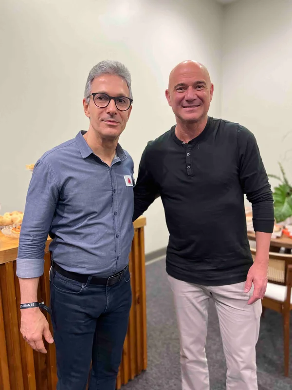 Governador apresenta resultados da gestão implantada em Minas no maior evento de empreendedorismo do Brasil