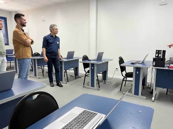 Governador apresenta resultados da gestão implantada em Minas no maior evento de empreendedorismo do Brasil