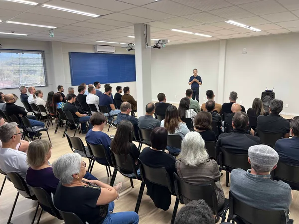 Governador apresenta resultados da gestão implantada em Minas no maior evento de empreendedorismo do Brasil