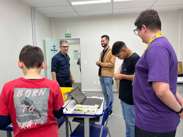 Governador apresenta resultados da gestão implantada em Minas no maior evento de empreendedorismo do Brasil