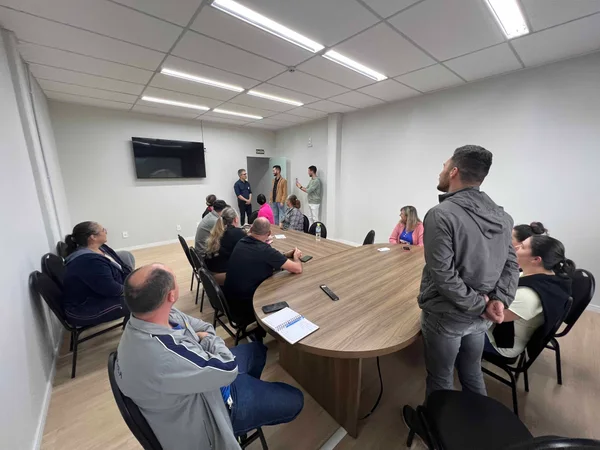 Governador apresenta resultados da gestão implantada em Minas no maior evento de empreendedorismo do Brasil