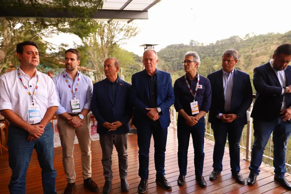 Dívida pública e mudanças climáticas pautam reunião de governadores e secretários de Estado no Cosud