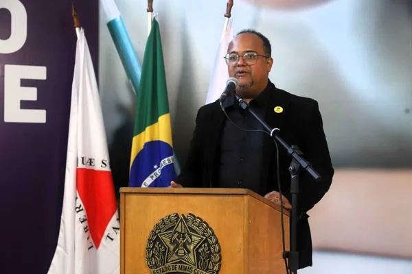 Governo de Minas cria Boletim Escolar Digital e moderniza acompanhamento das notas na rede estadual