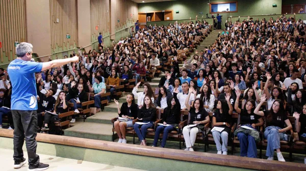 Simulado do Enem aponta que 60% dos estudantes da rede estadual têm nota para garantir vaga em universidades públicas