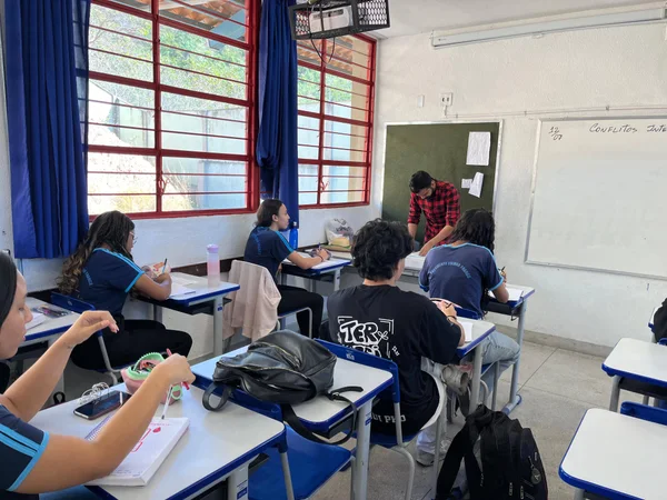 Minas Gerais apresenta melhorias na aprendizagem e desempenho histórico nas taxas de rendimento no Ideb 2023