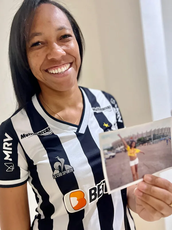 Carolina conheceu Bruno no estádio