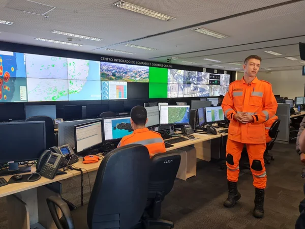 Governo de Minas aposta em tecnologia e experiência do Corpo de Bombeiros no gerenciamento de desastres para enfrentar estiagem severa no estado