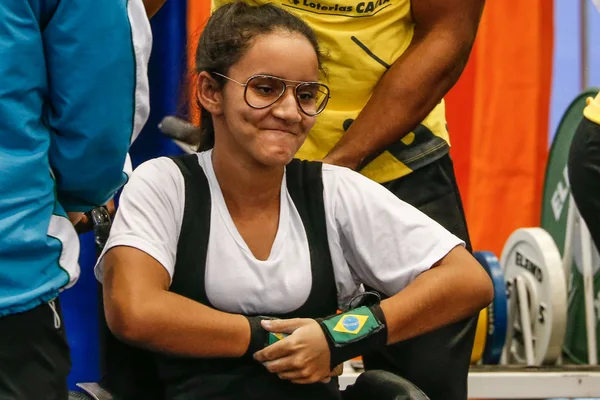 Lara Aparecida Ferreira Sulivan de Lima