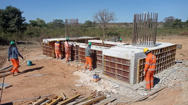 Governo de Minas publica edital para retomada da obra da ponte sobre o Rio São Francisco