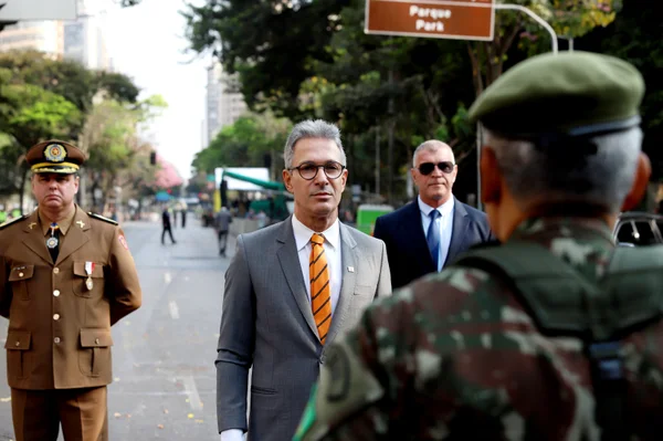 Governador acompanha desfile cívico-militar de 7 de setembro da capital mineira