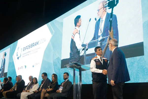 Vice-governador destaca importância da mineração para o estado na abertura da Exposibram 2024