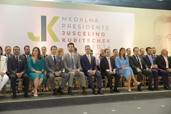 Cerimônia de entrega da Medalha Presidente Juscelino Kubitschek, em Diamantina