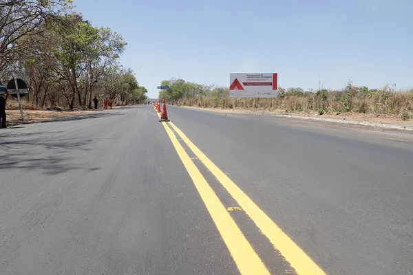 Governo de Minas vistoria MGC-496, maior obra rodoviária em execução no estado