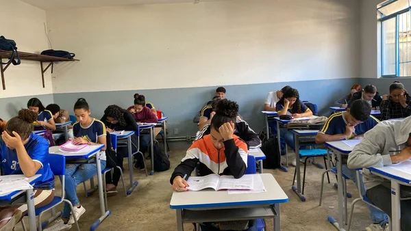 Governo promove 2° Simulado Enem MG para mais de 200 mil estudantes da rede pública na reta final de preparação para o exame