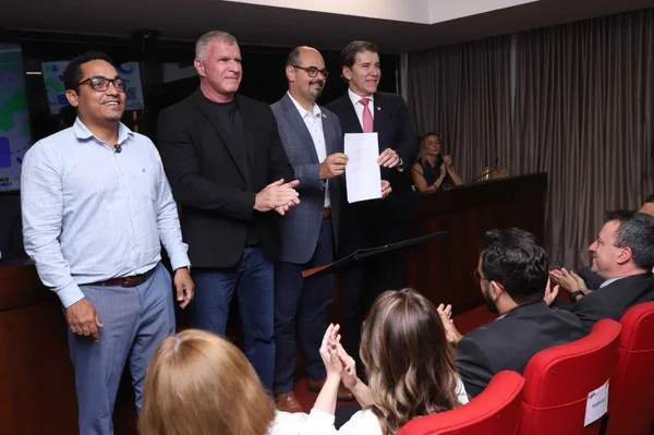 Governo de Minas e Ministério Público lançam projeto Com Viver para contribuir com a segurança nas escolas