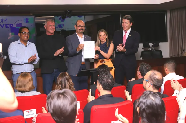 Governo de Minas e Ministério Público lançam projeto Com Viver para contribuir com a segurança nas escolas