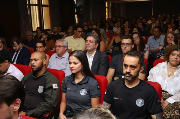 Governo de Minas e Ministério Público lançam projeto Com Viver para contribuir com a segurança nas escolas