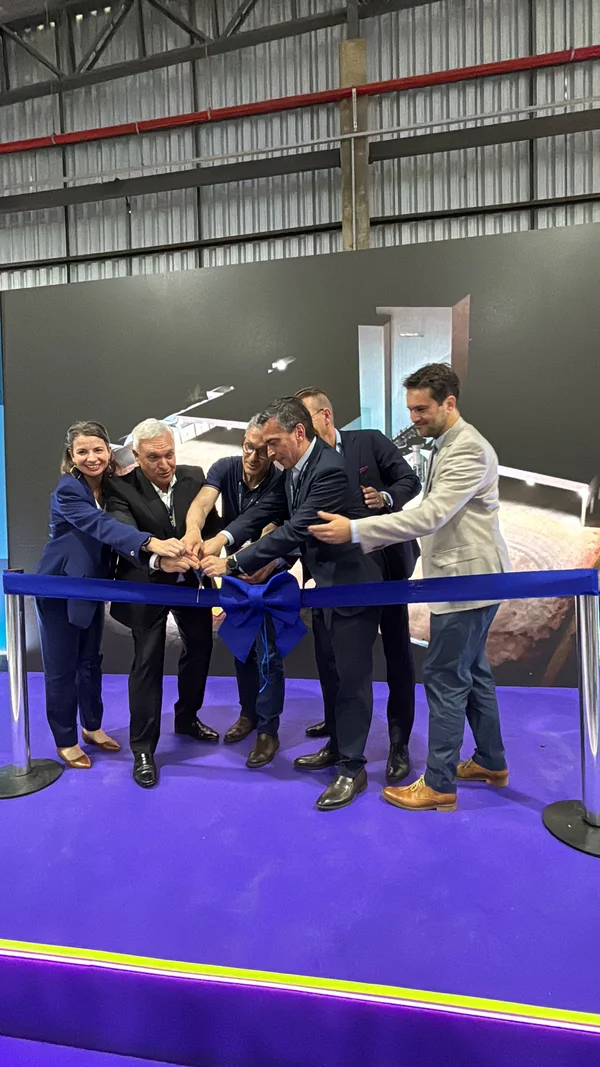 Governo de Minas participa de inauguração de planta da dsm-firmenich em Sete Lagoas