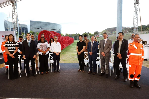 Monumento Bruma Leve presta homenagem às 272 joias de Brumadinho