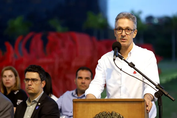 Monumento Bruma Leve presta homenagem às 272 joias de Brumadinho
