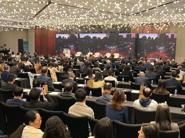 Governo de Minas apresenta potencialidades do estado a empresários chineses